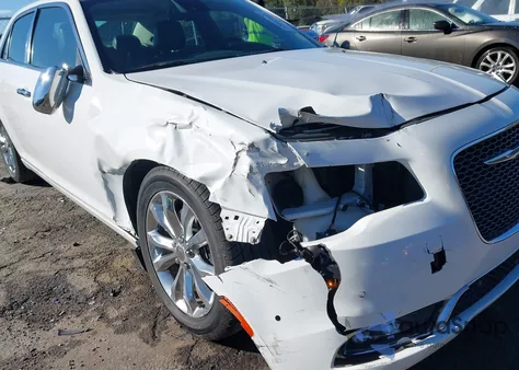 2016 Chrysler 300C Awd z USA, uszkodzony, nr VIN 2C3CCAKG6GH234500